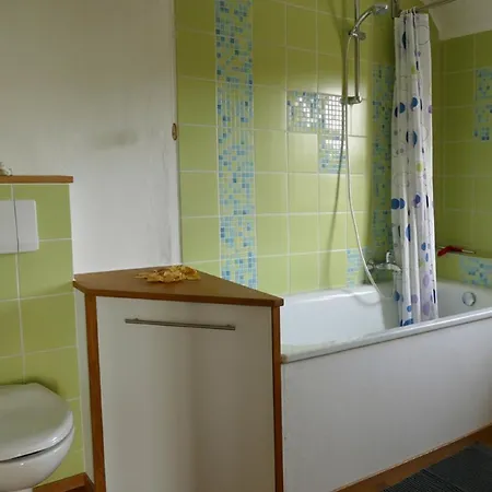 Ferienwohnung An Der Obstwiese Apartment *